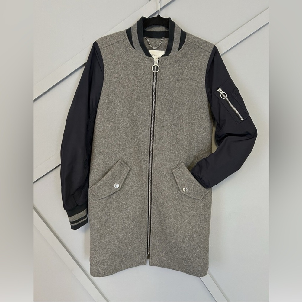 Lady’s Gray and Black Bomber Jacket